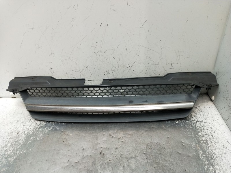 Recambio de rejilla delantera para daewoo kalos (klas) 1.4 referencia OEM IAM   2002