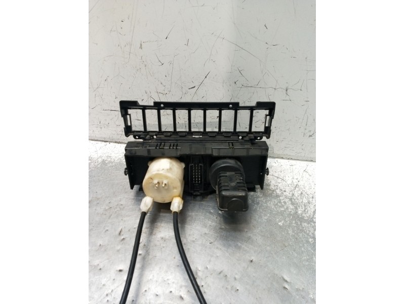 Recambio de mando calefaccion / aire acondicionado para mercedes-benz clase e (w124) berlina referencia OEM IAM 1248303885 91400