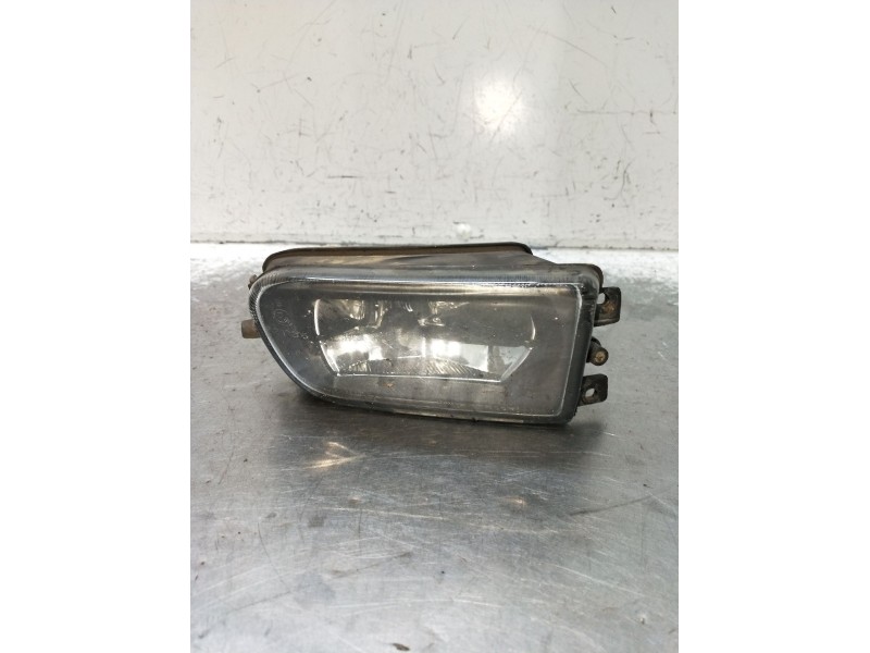 Recambio de faro antiniebla derecho para bmw 5 (e39) 525 d referencia OEM IAM   1995