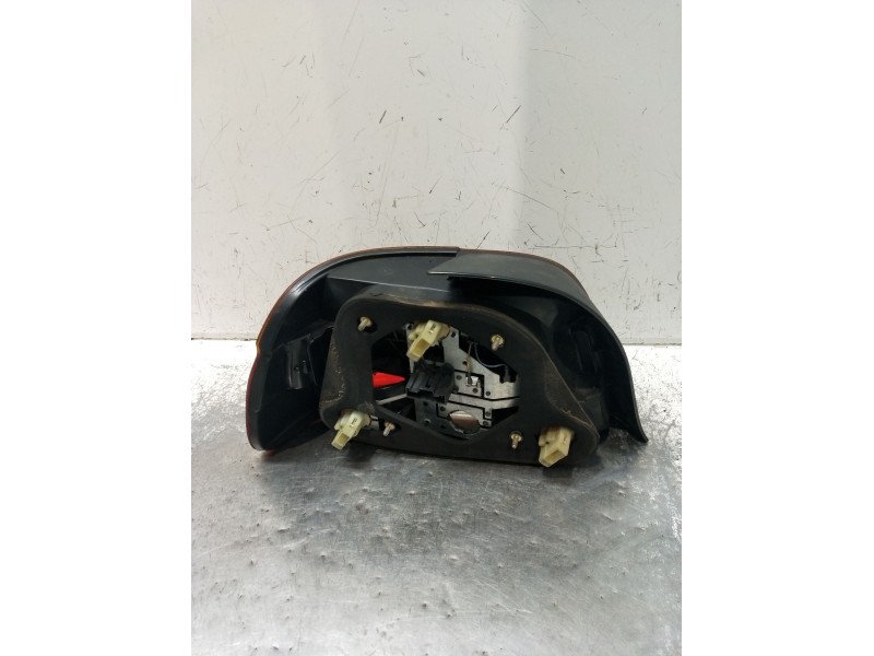 Recambio de piloto trasero derecho para bmw 5 (e39) 525 d referencia OEM IAM   1995