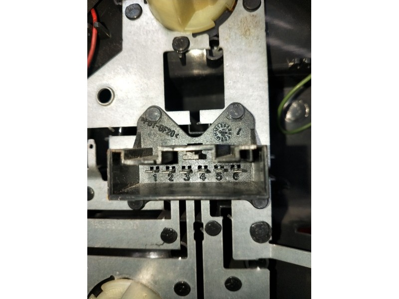 Recambio de piloto trasero izquierdo para bmw 5 (e39) 525 d referencia OEM IAM   1995