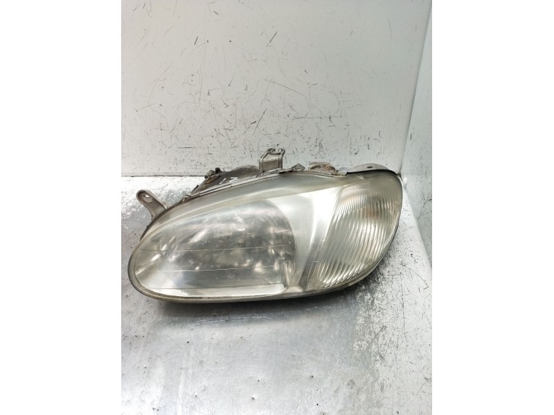 Recambio de faro izquierdo para kia sephia sedán (fa) 1.5 i referencia OEM IAM   1996