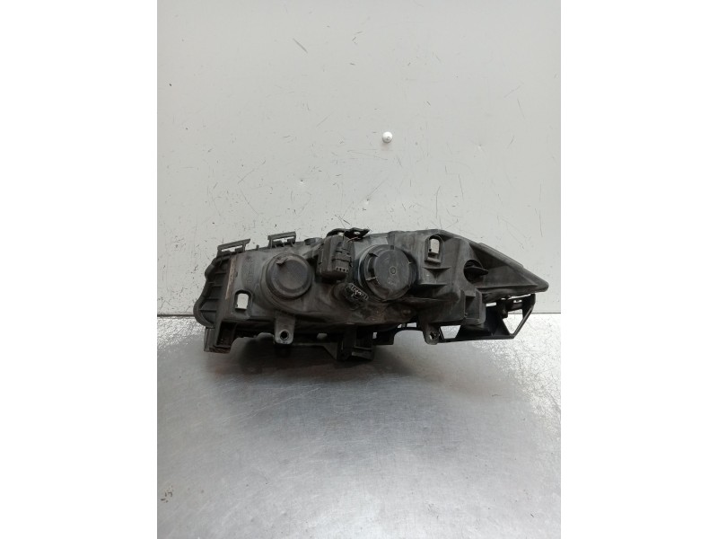 Recambio de faro derecho para renault megane ii (bm0/1_, cm0/1_) 1.9 dci (bm0g, cm0g) referencia OEM IAM   2003