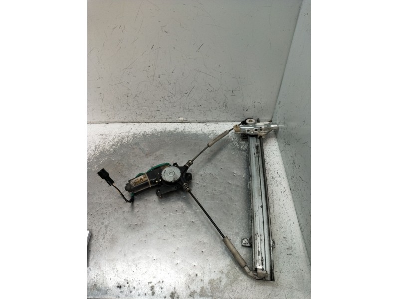 Recambio de elevalunas delantero izquierdo para kia sephia sedán (fa) 1.5 i referencia OEM IAM  4P 1996