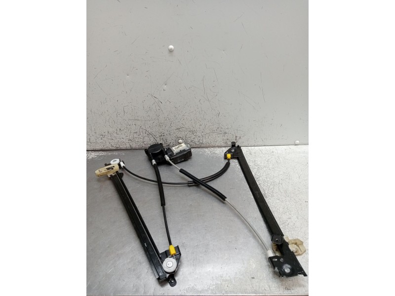 Recambio de elevalunas delantero izquierdo para renault megane ii (bm0/1_, cm0/1_) 1.9 dci (bm0g, cm0g) referencia OEM IAM 12800