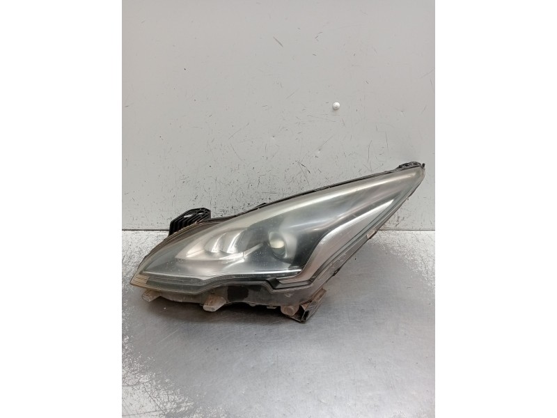 Recambio de faro izquierdo para peugeot 5008 (0u_, 0e_) 2.0 hdi 150 / bluehdi 150 referencia OEM IAM 9805525580 89907705 XENON 2