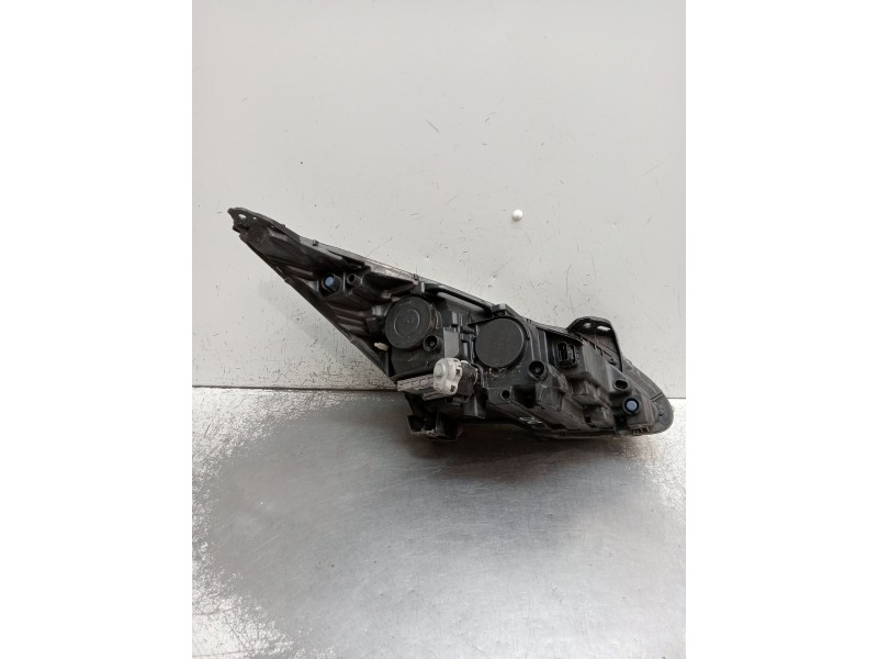 Recambio de faro izquierdo para peugeot 5008 (0u_, 0e_) 2.0 hdi 150 / bluehdi 150 referencia OEM IAM 9805525580 89907705 XENON 2