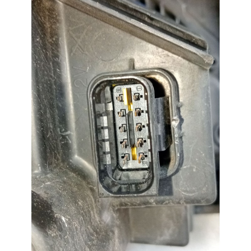 Recambio de faro izquierdo para peugeot 5008 (0u_, 0e_) 2.0 hdi 150 / bluehdi 150 referencia OEM IAM 9805525580 89907705 XENON 2