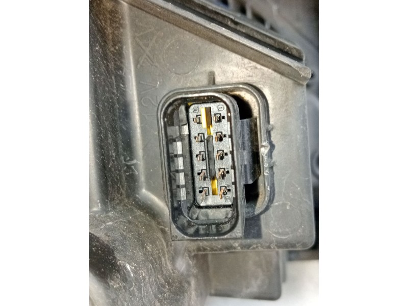 Recambio de faro izquierdo para peugeot 5008 (0u_, 0e_) 2.0 hdi 150 / bluehdi 150 referencia OEM IAM 9805525580 89907705 XENON 2
