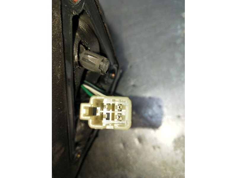 Recambio de retrovisor derecho para kia sephia sedán (fa) 1.5 i referencia OEM IAM  ELÉCTRICO 1996