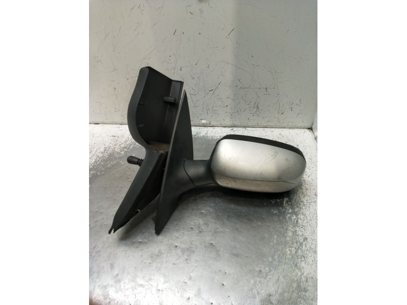 Recambio de retrovisor izquierdo para opel corsa c (x01) 1.7 dti (f08, f68) referencia OEM IAM  MANUAL 2001