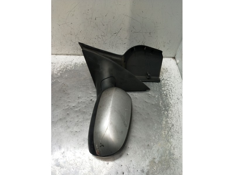 Recambio de retrovisor izquierdo para opel corsa c (x01) 1.7 dti (f08, f68) referencia OEM IAM  MANUAL 2001