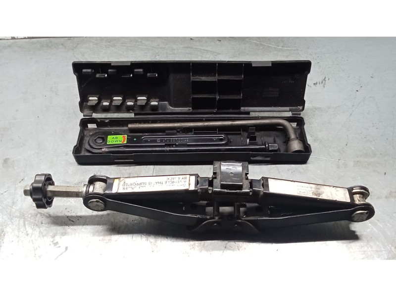 Recambio de gato para mercedes-benz sprinter 3,5-t furgoneta (b907, b910) 314 cdi (910.631, 910.633) referencia OEM IAM A9105800