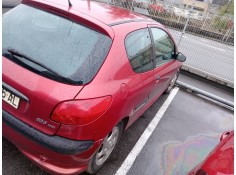 peugeot 206 berlina del año 2000 2
