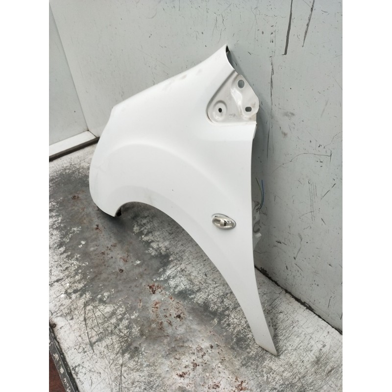 Recambio de aleta delantera izquierda para peugeot partner furgoneta/monovolumen 1.6 hdi / bluehdi 75 referencia OEM IAM   2008