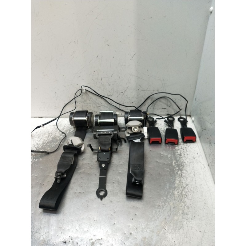 Recambio de juego cinturones trasero para toyota verso (_r2_) 2.2 d-4d (aur21_) referencia OEM IAM  5P 2009