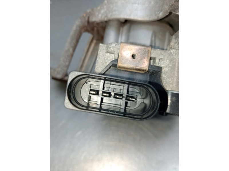 Recambio de motor limpia delantero para kia carens iv 1.7 crdi referencia OEM IAM 98110A4900 0390248012 DERECHO 2013