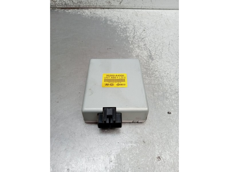 Recambio de modulo electronico para kia carens iv 1.7 crdi referencia OEM IAM 95300A4000  2013