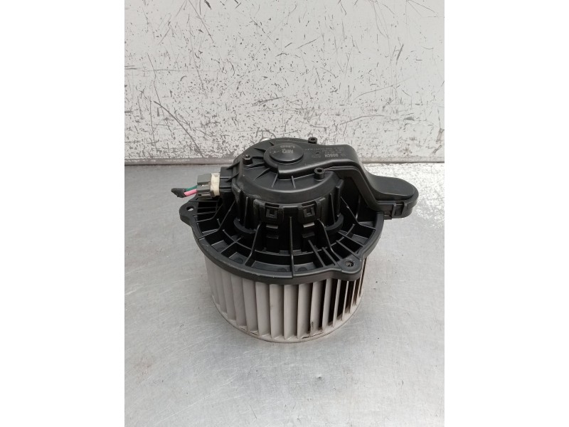 Recambio de motor calefaccion para kia carens iv 1.7 crdi referencia OEM IAM F00S3B2474  2013