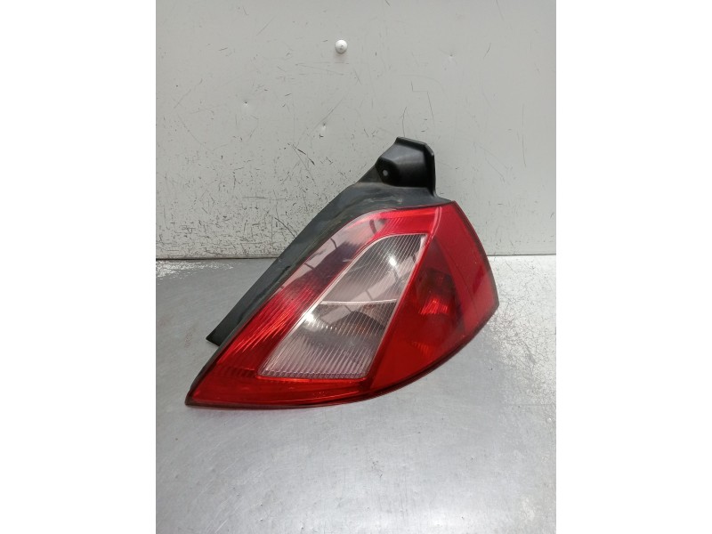 Recambio de piloto trasero derecho para renault megane ii (bm0/1_, cm0/1_) 1.9 dci (bm0g, cm0g) referencia OEM IAM   2003