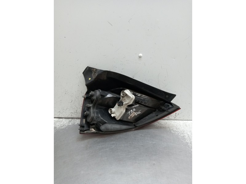 Recambio de piloto trasero derecho para renault megane ii (bm0/1_, cm0/1_) 1.9 dci (bm0g, cm0g) referencia OEM IAM   2003