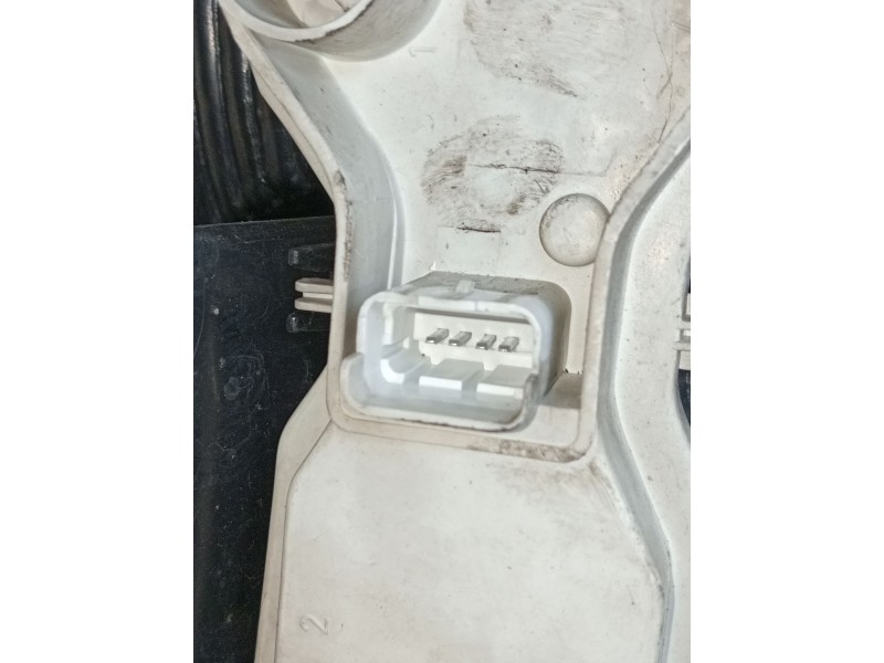 Recambio de piloto trasero derecho para renault megane ii (bm0/1_, cm0/1_) 1.9 dci (bm0g, cm0g) referencia OEM IAM   2003
