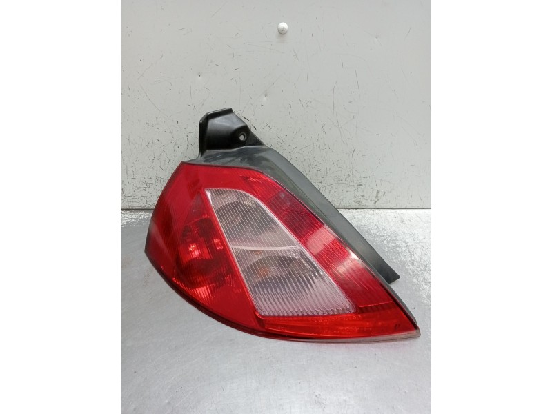 Recambio de piloto trasero izquierdo para renault megane ii (bm0/1_, cm0/1_) 1.9 dci (bm0g, cm0g) referencia OEM IAM 8200073236 