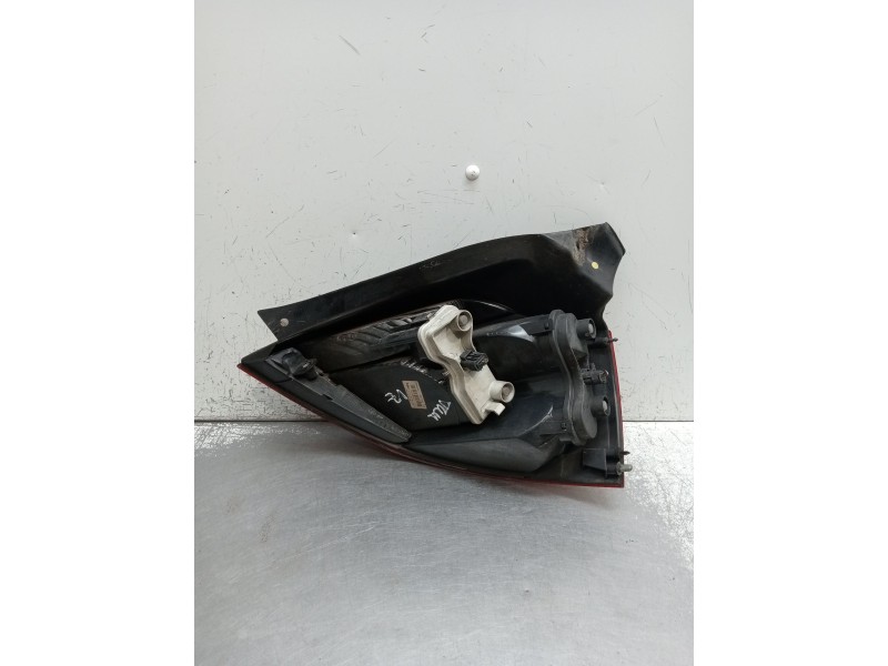 Recambio de piloto trasero izquierdo para renault megane ii (bm0/1_, cm0/1_) 1.9 dci (bm0g, cm0g) referencia OEM IAM 8200073236 