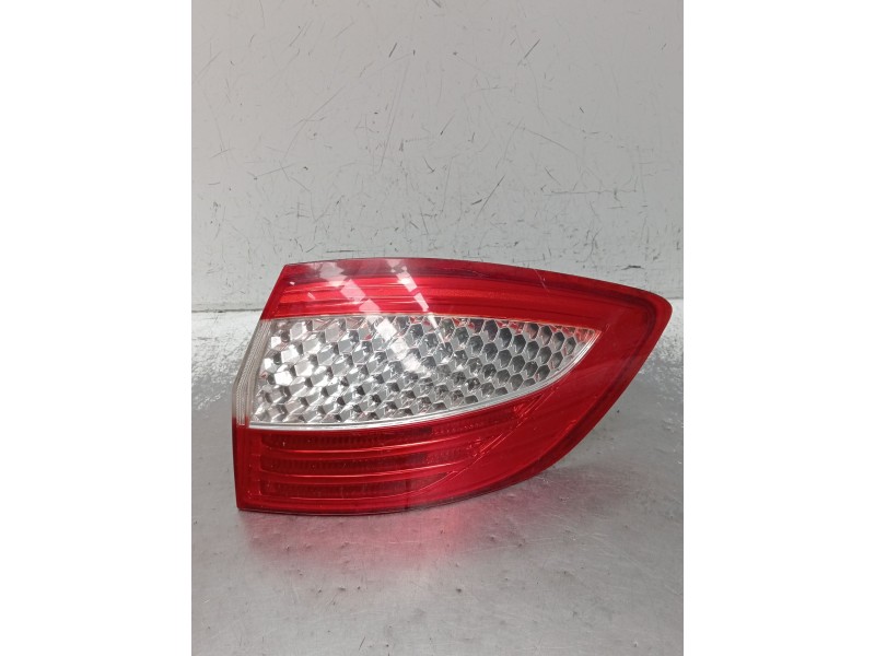 Recambio de piloto trasero derecho para ford mondeo sportbreak (ca2) trend x referencia OEM IAM   2007