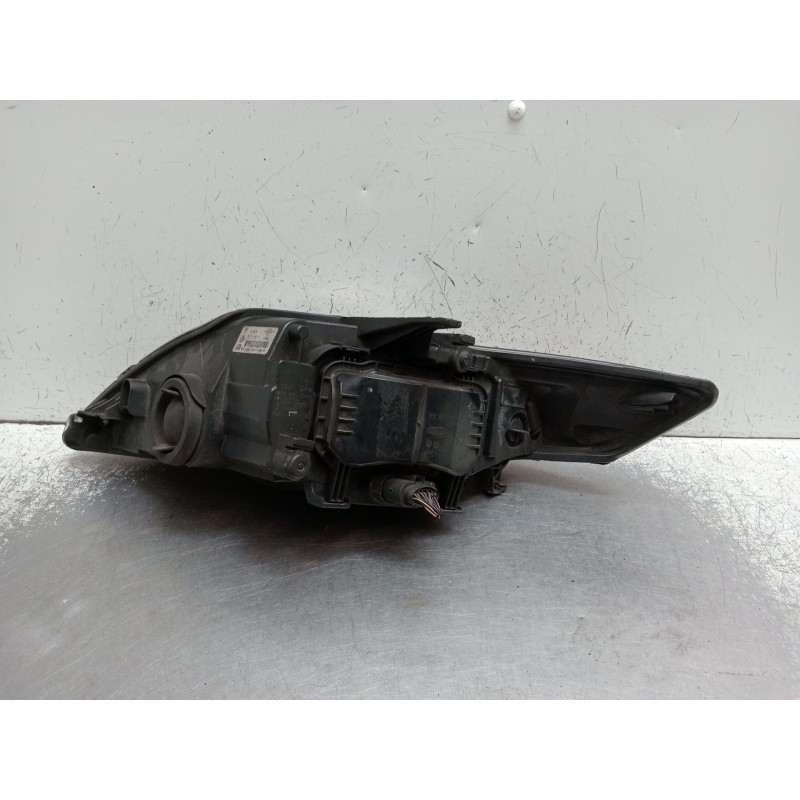 Recambio de faro derecho para ford mondeo sportbreak (ca2) trend x referencia OEM IAM 7S7113005AR XENON 2007