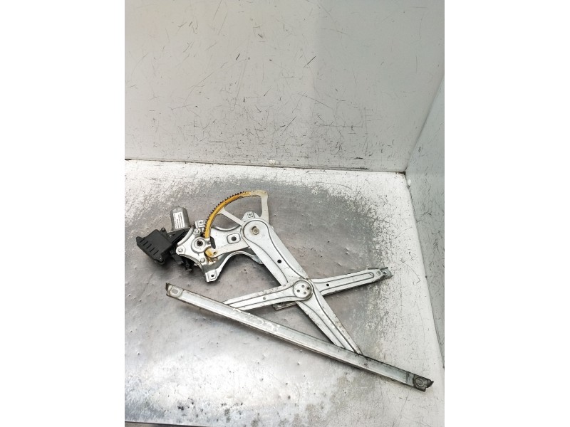 Recambio de elevalunas delantero izquierdo para toyota verso (_r2_) 2.2 d-4d (aur21_) referencia OEM IAM 698200F020 5P 2009