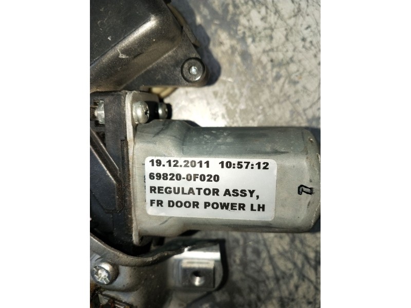Recambio de elevalunas delantero izquierdo para toyota verso (_r2_) 2.2 d-4d (aur21_) referencia OEM IAM 698200F020 5P 2009