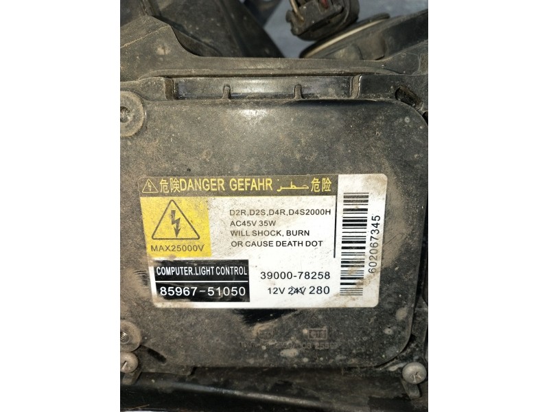 Recambio de faro izquierdo para toyota verso (_r2_) 2.2 d-4d (aur21_) referencia OEM IAM 8596751050 3900078250 XENON 2009