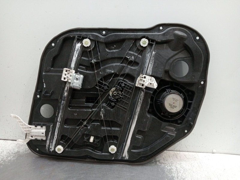 Recambio de elevalunas delantero izquierdo para kia carens iv 1.7 crdi referencia OEM IAM 82470A4000  2013 5P