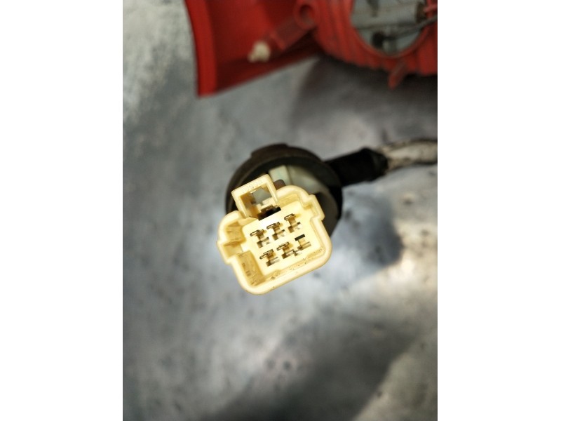 Recambio de piloto trasero derecho para nissan pixo (ua0) 1.0 referencia OEM IAM   2009