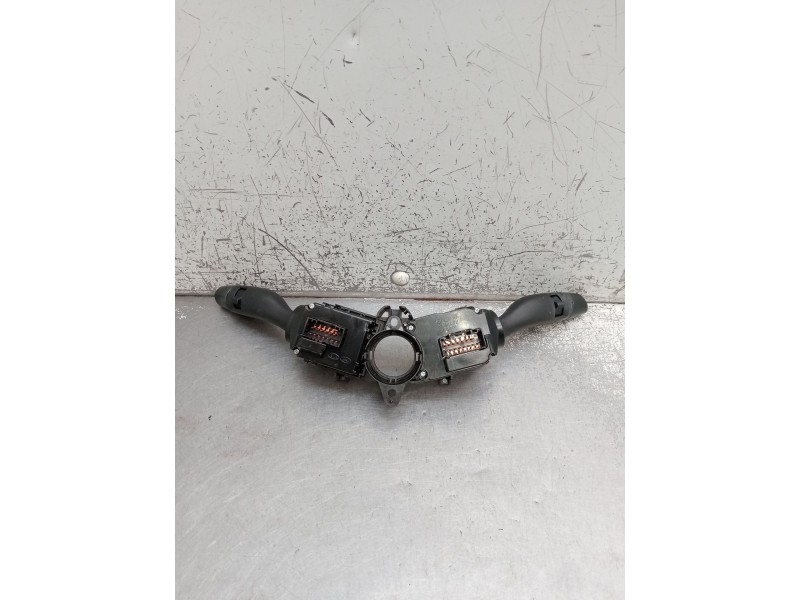 Recambio de mando limpia para kia carens iv 1.7 crdi referencia OEM IAM 299119105 MANDO LUCES 2013