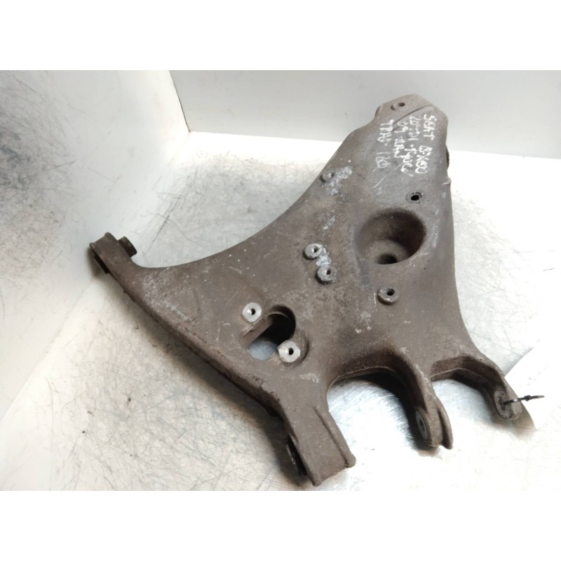 Recambio de brazo suspension inferior trasero izquierdo para seat exeo st (3r5)(2009>) 2.0 tdi referencia OEM IAM   