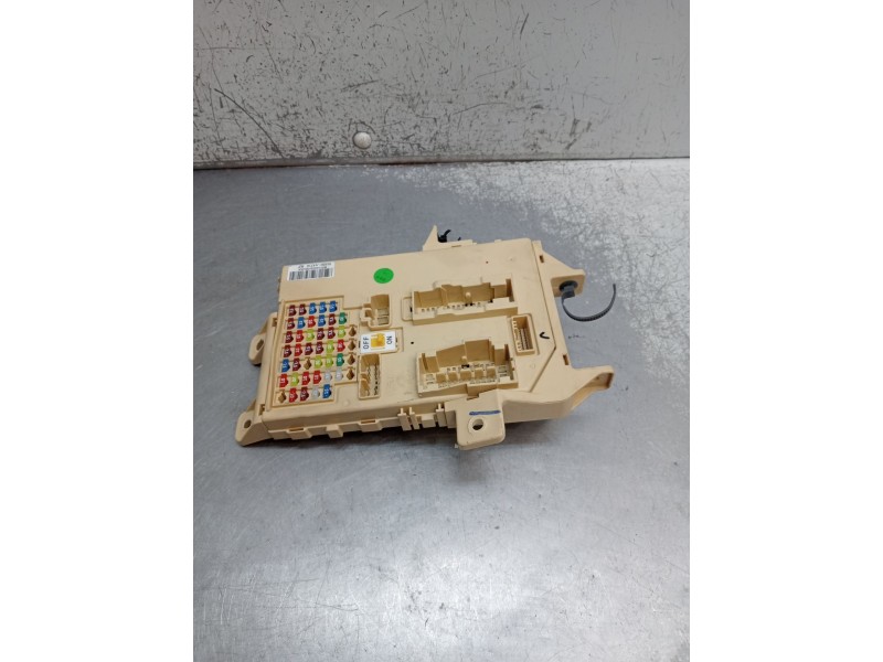 Recambio de caja reles / fusibles para kia carens iv 1.7 crdi referencia OEM IAM 91950A4510RP RP510I45207 2013