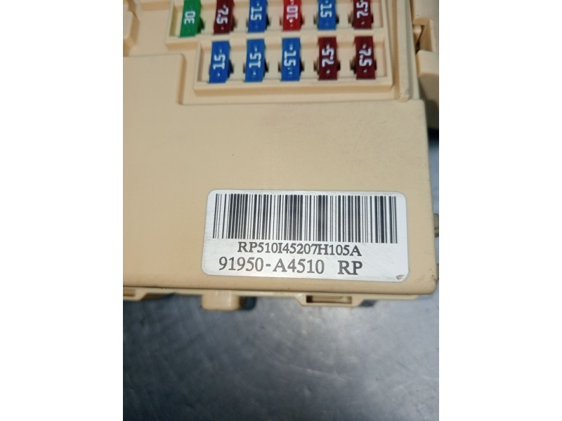 Recambio de caja reles / fusibles para kia carens iv 1.7 crdi referencia OEM IAM 91950A4510RP RP510I45207 2013