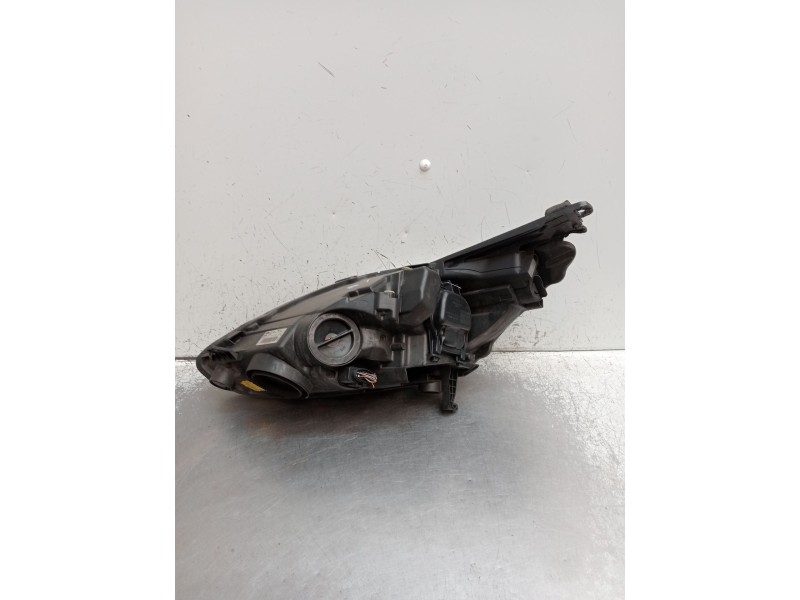 Recambio de faro izquierdo para ford c-max 1.0 ecoboost cat referencia OEM IAM   2010