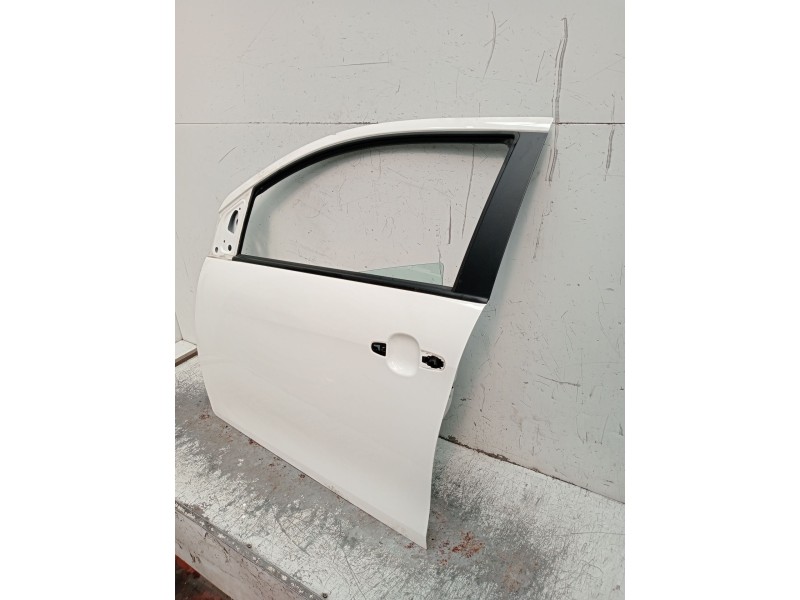 Recambio de puerta delantera izquierda para toyota aygo (_b4_) 1.0 (kgb40) referencia OEM IAM   5P