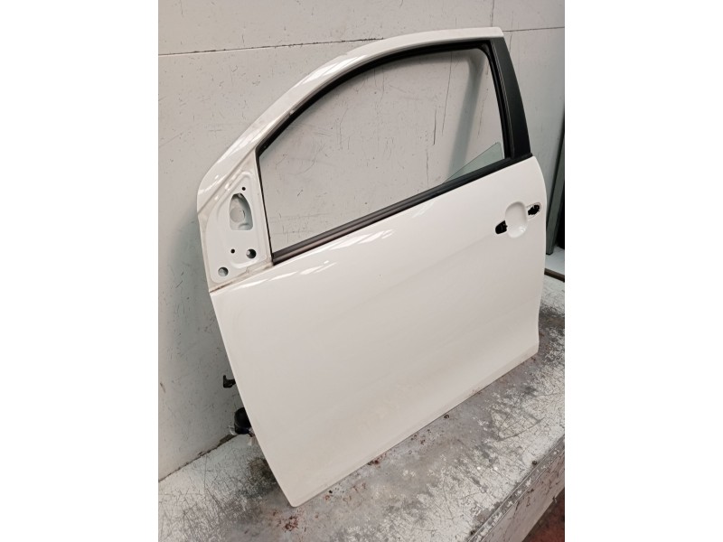 Recambio de puerta delantera izquierda para toyota aygo (_b4_) 1.0 (kgb40) referencia OEM IAM   5P