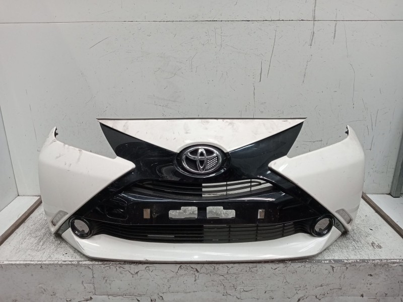Recambio de paragolpes delantero para toyota aygo (_b4_) 1.0 (kgb40) referencia OEM IAM   