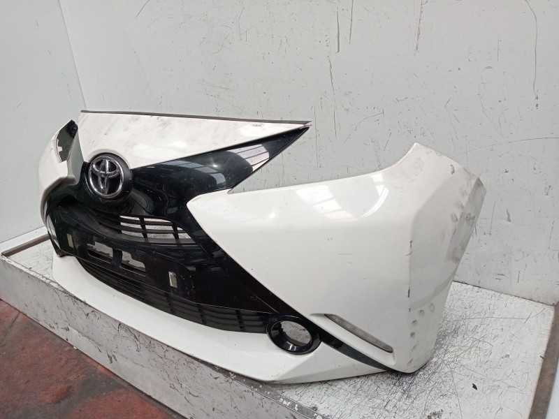 Recambio de paragolpes delantero para toyota aygo (_b4_) 1.0 (kgb40) referencia OEM IAM   