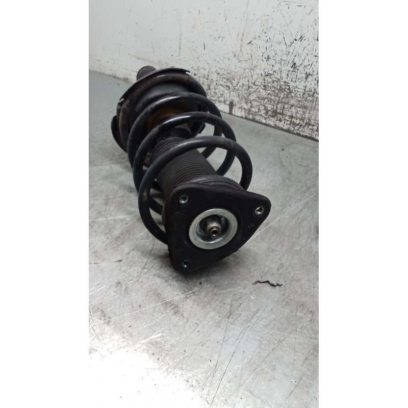 Recambio de amortiguador delantero izquierdo para ford focus ii (da_, hcp, dp) 1.8 tdci referencia OEM IAM   05