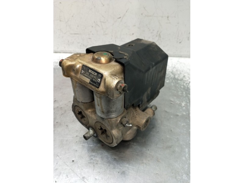Recambio de abs para mercedes-benz clase e (w124) berlina referencia OEM IAM 0265200043  1984