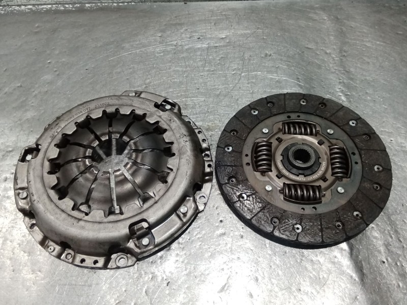 Recambio de kit embrague para dacia sandero ii (b8_) tce 90 (b8m1, b8ma) referencia OEM IAM 1878633427  