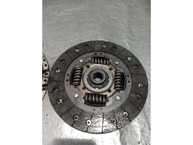Recambio de kit embrague para dacia sandero ii (b8_) tce 90 (b8m1, b8ma) referencia OEM IAM 1878633427  