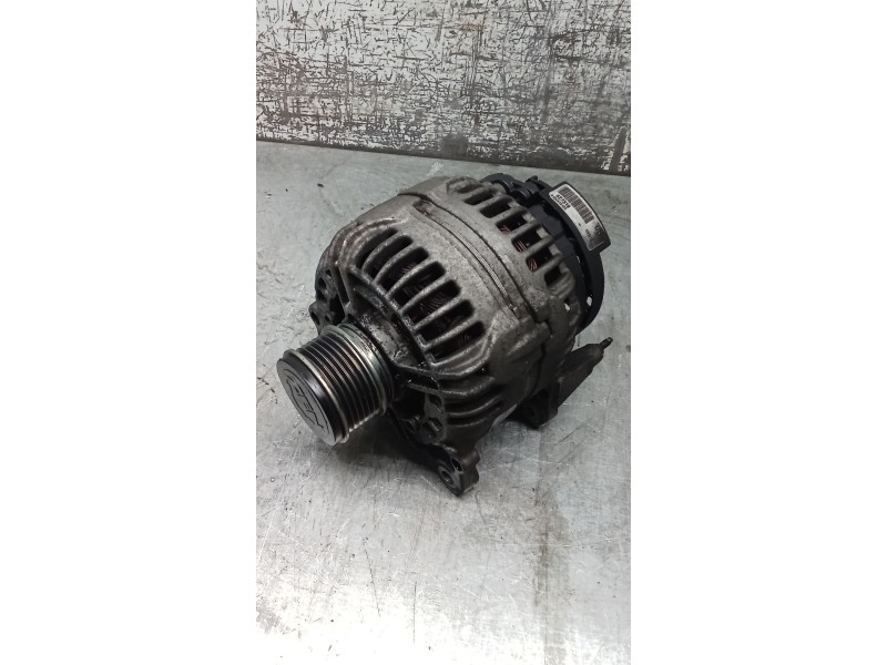 Recambio de alternador para seat leon (1m1) 1.9 tdi referencia OEM IAM   99