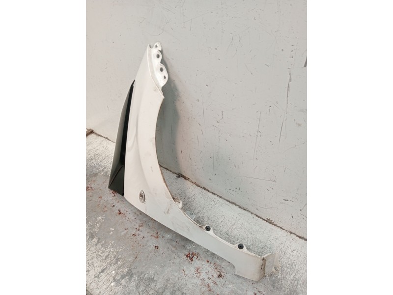 Recambio de aleta delantera derecha para toyota aygo (_b4_) 1.0 (kgb40) referencia OEM IAM   2014